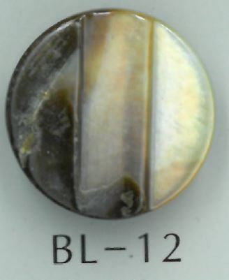 BL-12 Stepped Shell Button With Feet Sakamoto Saji Shoten