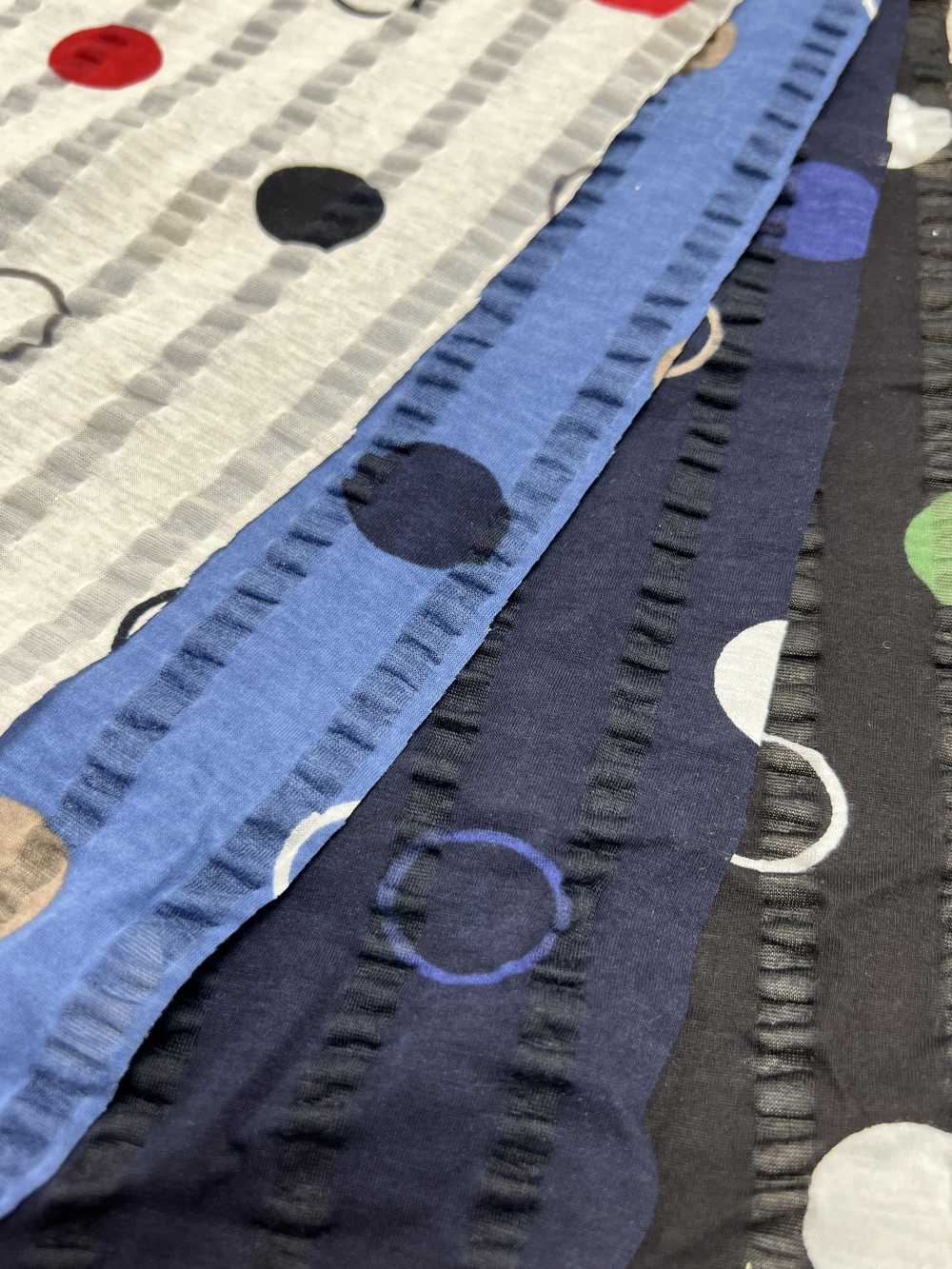 58016-2 Ripple Jersey Print Polka Dot Pattern[Textile / Fabric] SAKURA COMPANY