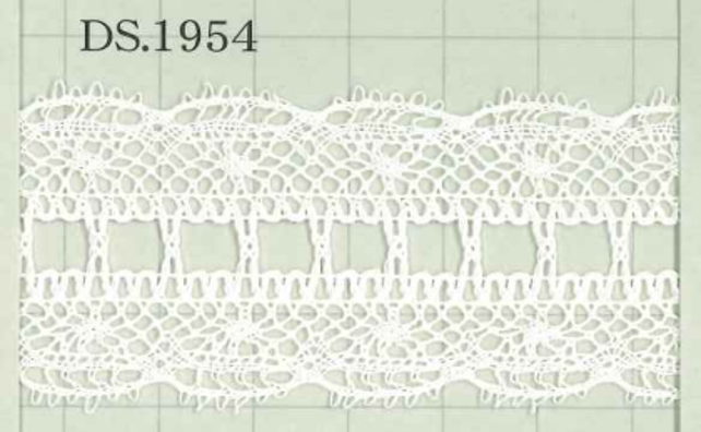 DS1954 Cotton Lace Width: 33mm Daisada