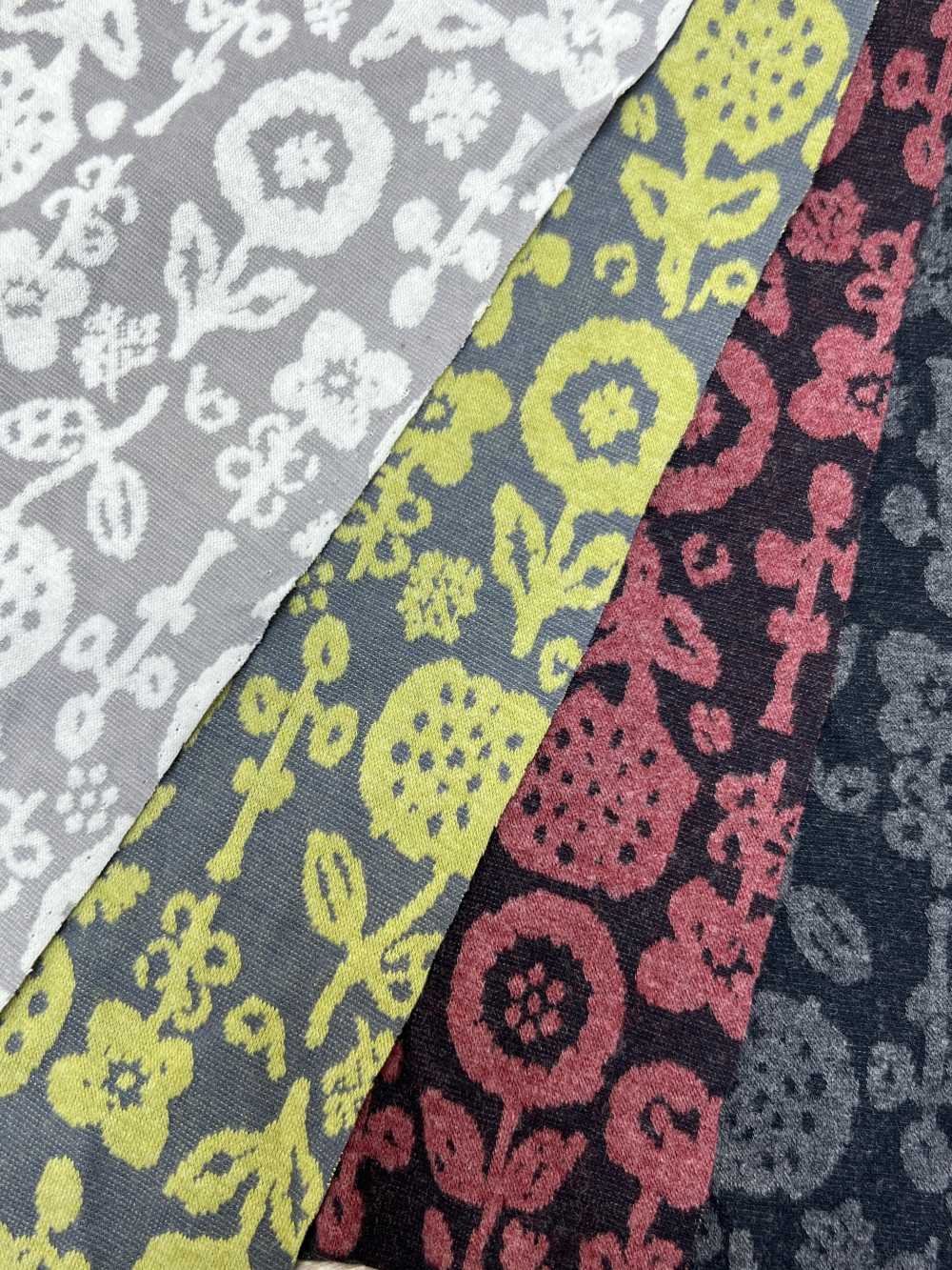 75047-B Circular Rib Fuzzy Jacquard Floral Pattern[Textile / Fabric] SAKURA COMPANY