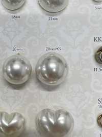 AZP6216 Pearl-like Button With Legs Round Shape IRIS Sub Photo