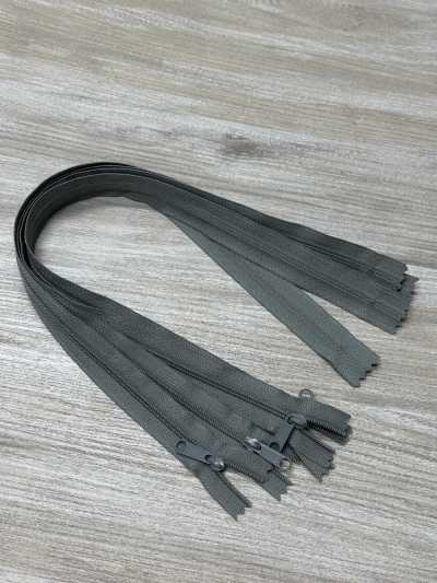 3CFC-OUTLET Coil Zipper Size 3 Closed End
