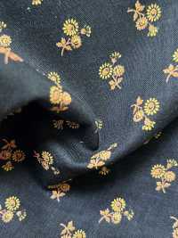 5025-1340-1 Bandana Cloth With Scattered Small Flowers[Textile / Fabric] HOKKOH Additional Images
