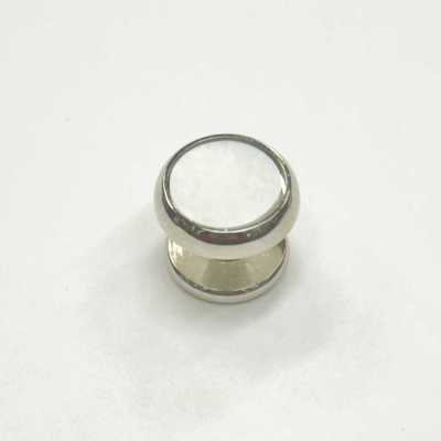 E-3 Stud Button Mother-of-Pearl Silver Round (Sold By The Piece)