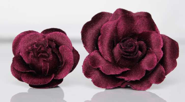 VBTA-02 VANNERS Boutonniere Wine